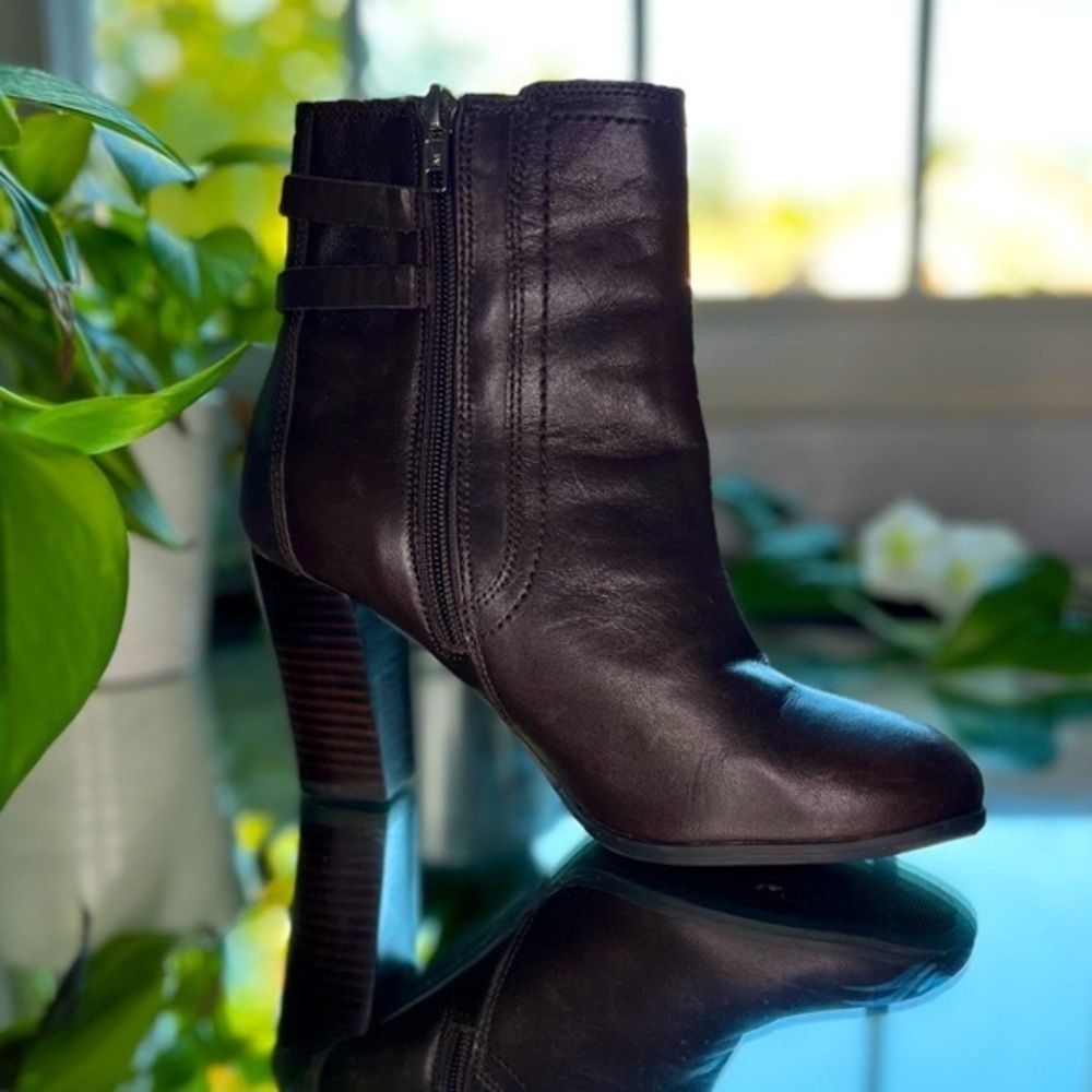 Marc Fisher Dark Brown Leather Ankle Boot With Buckle Kattie 3 Inch Heel Size 7M - Picture 3 of 16